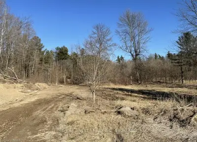 106 Long Point Road, Leeds And The Thousand Islands, On K0e 1n0