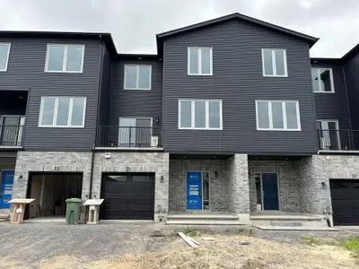 Att/Row/Townhouse in Prince Edward County