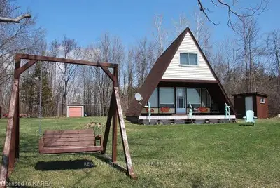 184d Thompson Point Road, Greater Napanee, On, K7r 3k7