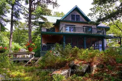301 De Watteville Island, Elizabethtown-kitley, On, K6v 7c3