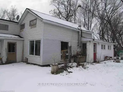 67 COUNTY ROAD 15, Prince Edward County, ON K0K 1W0