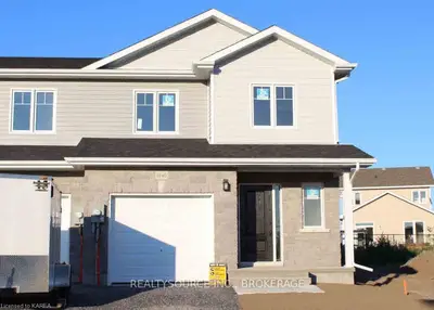 1040 Rosanna Avenue, Kingston, On K7p 0n2