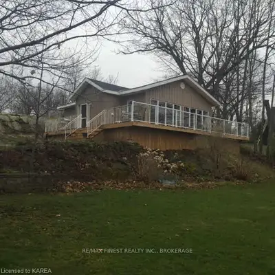 80 Kerry Point Road, Leeds And The Thousand Islands, On K0e 1r0