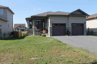 6 N Admiral`s Court, Loyalist, On K0h 1g0