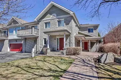 90 Robson Court, Kanata, On K2k 2w1