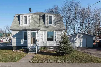 40 Ann Street, Greater Napanee, On K7r 2l7