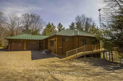 3037 Old Fourteen Island Lane, Frontenac, On K0h 1w0