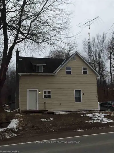 4 King Street, Rideau Lakes, On K0e 1g0