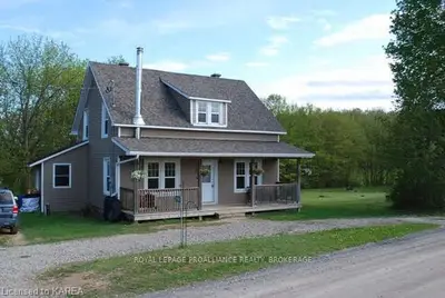 998 Ninth Concession Road, Rideau Lakes, On K0g 1x0