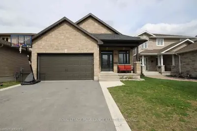 113 Jordyn`s Court, Loyalist, On K7n 0a7