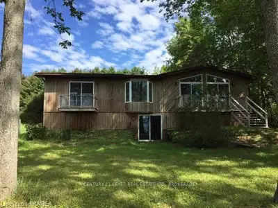 799 E King Street, Gananoque, On K7g 1h4