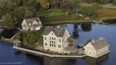 1 Little Hebrides Island, Front Of Yonge, On K0e 1r0