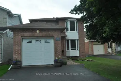 24 Richdale Court, Kingston, On K7k 6n2