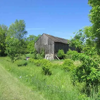 00 PERTH Street, Brockville, ON K6V 5E2