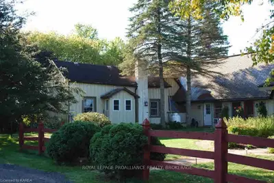 69 Noonan Road, Rideau Lakes, On K0g 1x0