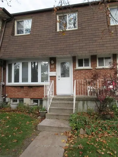 26 ADDINGTON STREET 10, Loyalist, ON K7N 1C5