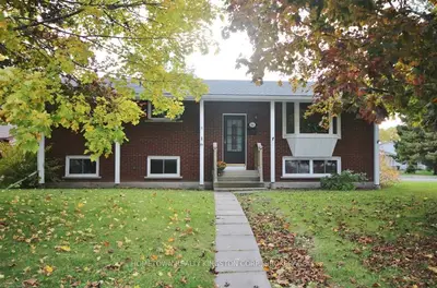 84 SHERWOOD Avenue, Loyalist, ON K7N 1N5