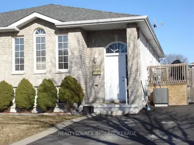 1328 Thornwood Crescent, Kingston, On K7p 3b4