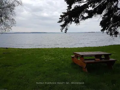 131 1000 Island Parkway, Front Of Leeds & Seeleys Bay, On K0h 1y0