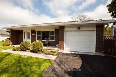 886 Brodie Avenue, Kingston, On K7m 4p7