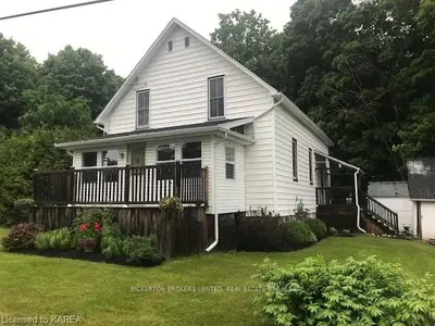 145 Maple Grove Road, Front Of Leeds & Seeleys Bay, On K7g 2v3