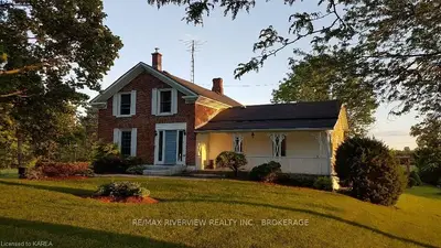 1642 Highway 42, Rideau Lakes, On, K0e 1g0