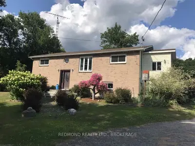 2908 Hiscock's Road N, Front Of Leeds & Seeleys Bay, On K7g 2v4