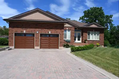 284 Friarhill Crescent, Kingston, On K7m 8p4