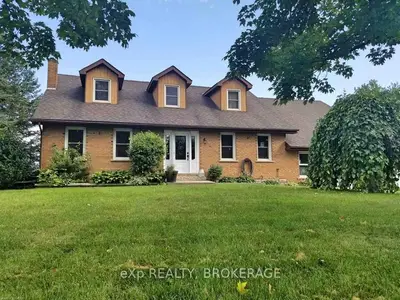 8 SHERMANS POINT Road, Greater Napanee, ON K7R 3K8