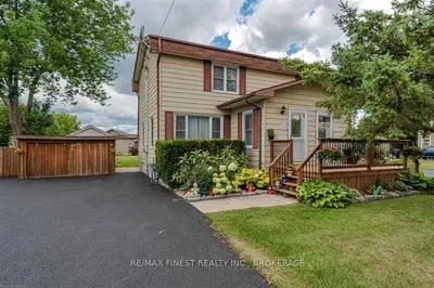 1229 And 1233 Westbrook Road, Kingston, On K7p 2v3