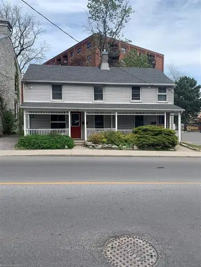 15-17 West Street, Kingston, On K7l 2s2