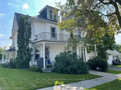 302 Dundas Street, Deseronto, ON K0K 1X0
