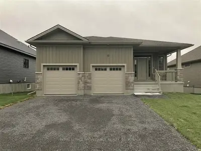 10 ADMIRAL`S Court, Loyalist, ON K0H 1G0