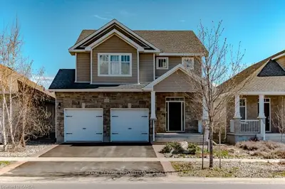 1129 Crossfield Avenue, Kingston, On K7p 0g6