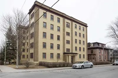 #401 67 Sydenham Street, Kingston, ON, K7L 3H2