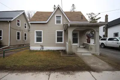201 Centre Street N, Greater Napanee, ON K7R 1N7