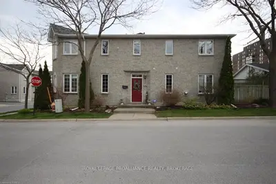 104 Logan Street, Kingston, On K7m 8y7