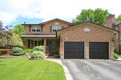 984 Auden Park Drive, Kingston, On K7m 7t8