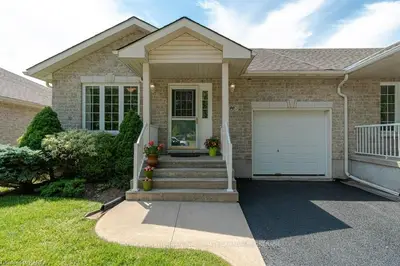 90 Ellesmeer Avenue, Kingston, ON K7P 3H9