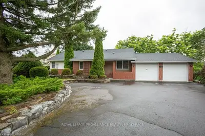 1153 Lincoln Drive, Kingston, On K7m 4z7