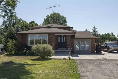 672 County 1 Road E, Greater Napanee, ON K7R 3L2