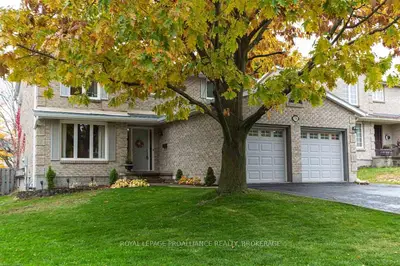1106 Dillingham Street, Kingston, On K7p 2p3