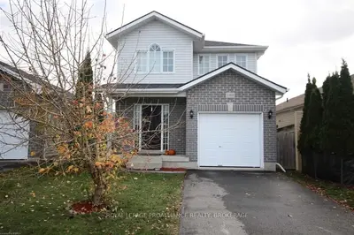 2269 Swanfield Street, Kingston, On, K7m 0a7