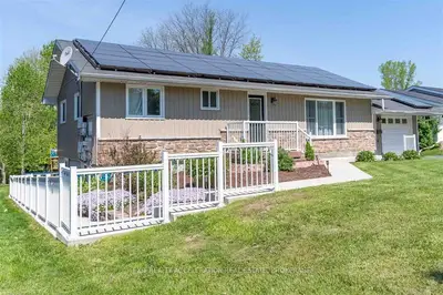 563 Palace Road, Greater Napanee, On K7r 1a6