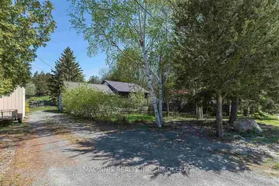 74 Selton School Road, Front Of Leeds & Seeleys Bay, On K0e 1l0