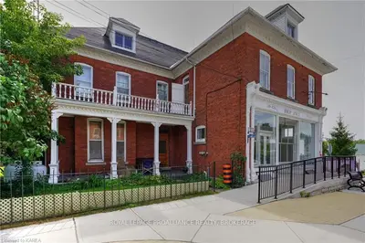 3 Main Street, Rideau Lakes, ON K0G 1E0