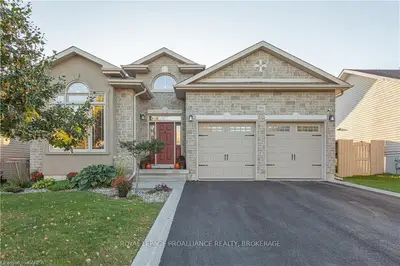 900 Jasmine Street, Kingston, On K7k 7h7