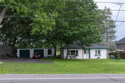 446 Dundas Street W, Greater Napanee, On K7r 2c1