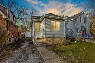 424 Victoria Street, Kingston, On K7l 3z5