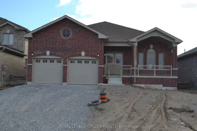 10 Lawson Avenue, Kawartha Lakes, On K9v 0p7